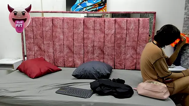 lucy 78 sweet online show from March 17, 2026, 1:03 pm