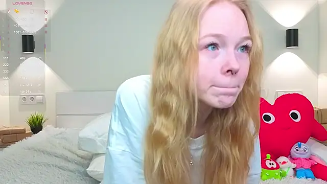 GhisllaineWestler online show from February 14, 2026, 4:42 am