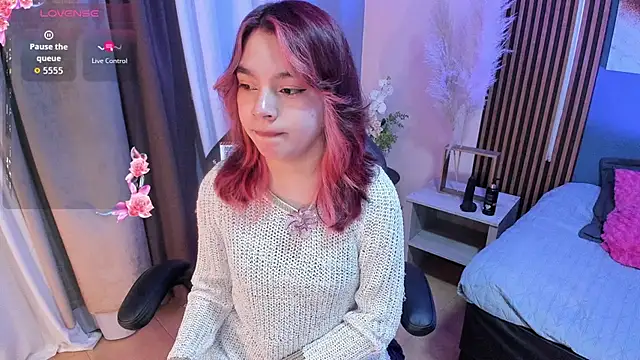 Snapshot of laurent_scott chatting on April 1, 2026, 12:06 pm laurent scott online show from April 1, 2026, 12:06 pm