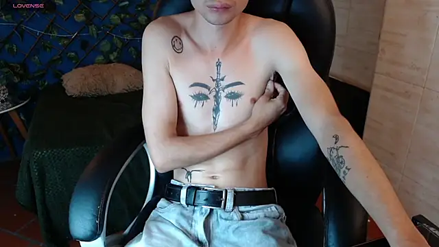 LucassSmith11 online show from January 9, 2026, 11:46 am