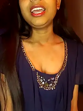 RESHMA01 online show from November 30, 2025, 7:51 pm