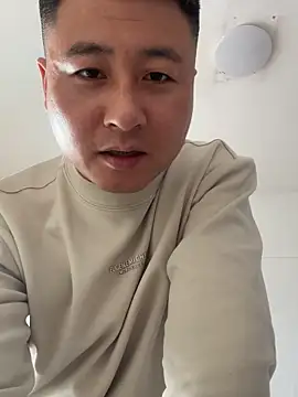 Snapshot of Jyf-8 chatting on December 1, 2025, 6:29 am Jyf-8 online show from December 1, 2025, 6:29 am