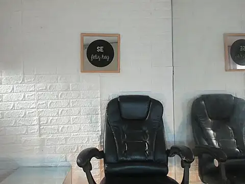 Brianna Cute online show from December 1, 2025, 12:54 pm