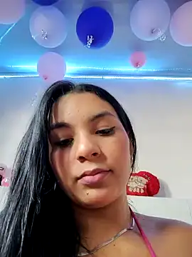 Snapshot of Aslyn-sexy23 chatting on December 18, 2025, 8:15 pm Aslyn-sexy23 online show from December 18, 2025, 8:15 pm
