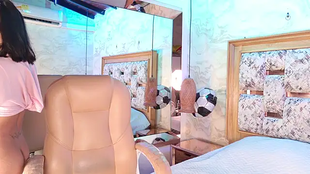 emily dempsey online show from June 29, 2026, 7:14 pm