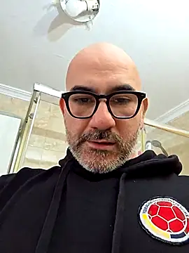 Aresal84 online show from December 5, 2025, 3:20 pm