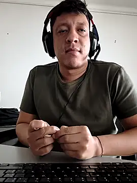 KairoStormX online show from January 13, 2026, 2:33 pm