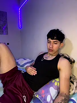 wil hot online show from December 17, 2025, 3:29 pm