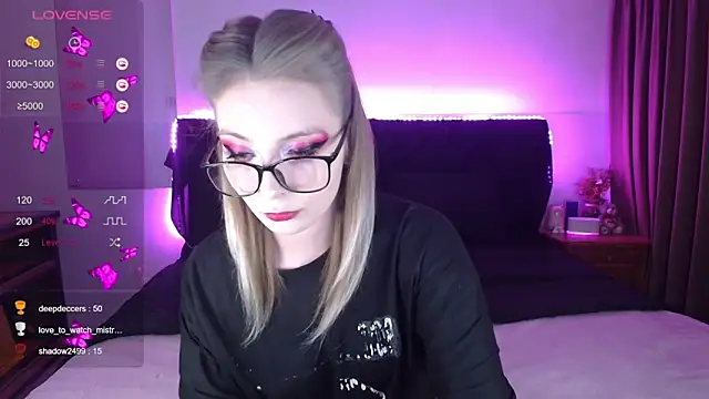 amyshhka online show from November 30, 2025, 1:09 am