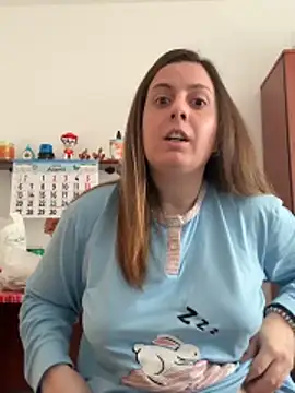 Sareyxon online show from April 19, 2026, 1:54 pm