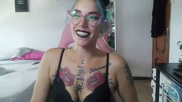 blackrose1997 online show from July 16, 2026, 1:39 pm