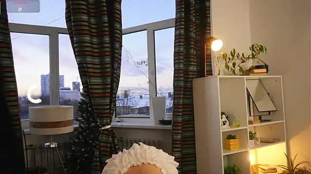 hihinicky online show from December 17, 2025, 11:16 am