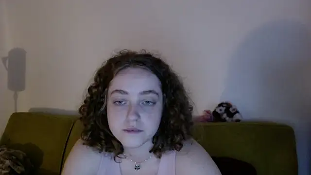 DeliaBlew online show from May 23, 2026, 11:47 am