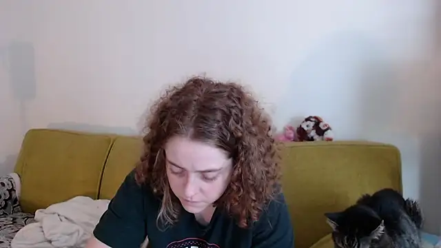 DeliaBlew online show from May 24, 2026, 12:32 pm