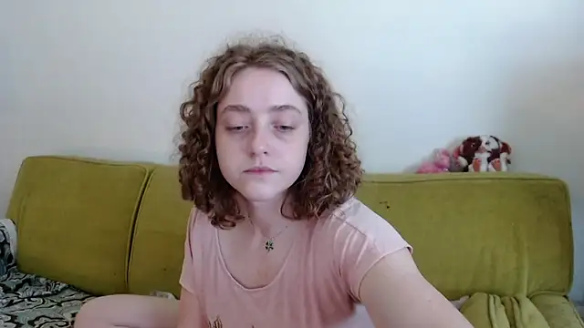 DeliaBlew online show from June 2, 2026, 1:35 pm