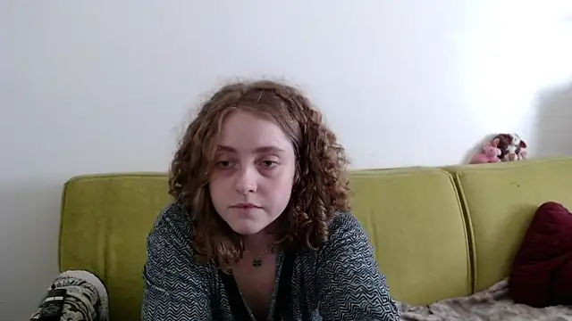 DeliaBlew online show from June 12, 2026, 7:24 pm