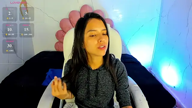 Cherrybombs  online show from March 25, 2026, 1:06 pm