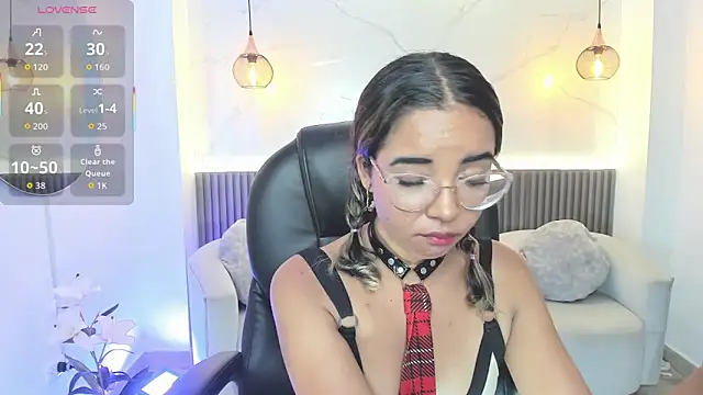 alana martiins online show from June 9, 2026, 7:36 pm