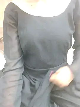 Sizzling Quinn online show from April 8, 2026, 2:39 pm