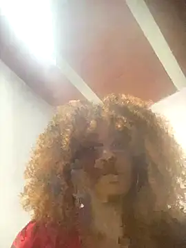 Snapshot of Arishadavis chatting on December 2, 2025, 1:55 am Arishadavis online show from December 2, 2025, 1:55 am