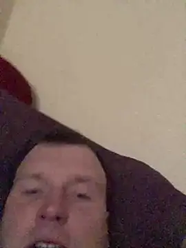 EmittingDebater online show from December 1, 2025, 6:40 am