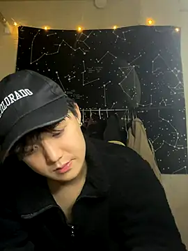 SuYu6688 online show from December 2, 2025, 2:23 pm