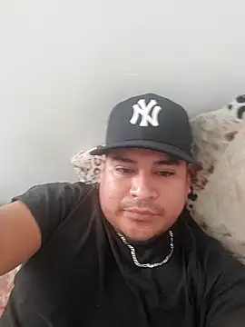 Snapshot of LoveTJ664 chatting on December 21, 2025, 10:28 pm LoveTJ664 online show from December 21, 2025, 10:28 pm