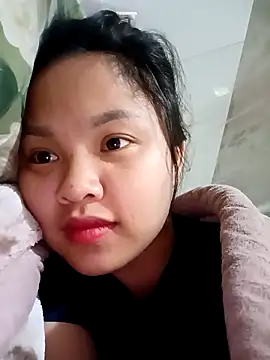 Pretty-haert online show from March 9, 2026, 2:37 am