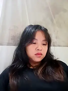 Pretty-haert online show from April 9, 2026, 4:56 am