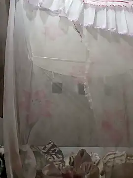 Pretty-haert online show from April 19, 2026, 12:48 pm