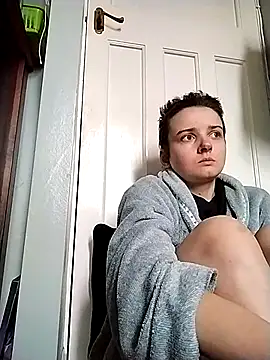 Snapshot of Amy01112 chatting on February 15, 2026, 2:47 pm Amy01112 online show from February 15, 2026, 2:47 pm