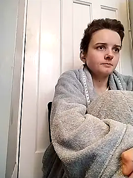 Snapshot of Amy01112 chatting on February 24, 2026, 1:42 pm Amy01112 online show from February 24, 2026, 1:42 pm