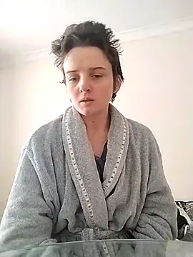 Amy01112 online show from April 17, 2026, 11:24 am