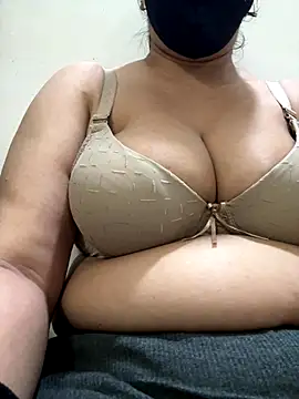 sexy dhara online show from December 2, 2025, 8:04 pm