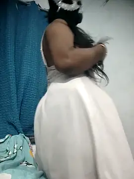 Snapshot of Lahari_23 chatting on April 16, 2026, 6:30 pm Lahari 23 online show from April 16, 2026, 6:30 pm