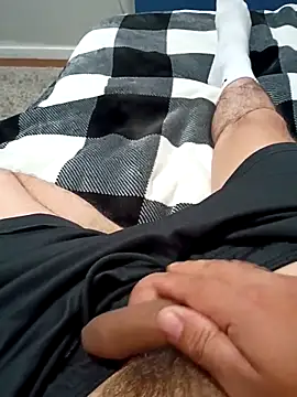 Snapshot of Lalin2323 chatting on February 13, 2026, 12:39 am Lalin2323 online show from February 13, 2026, 12:39 am