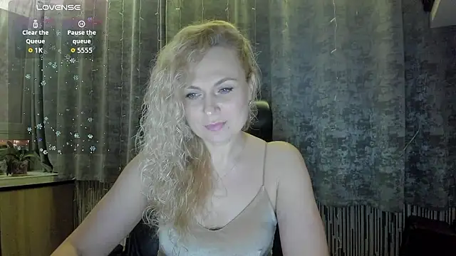 LanaLight x online show from January 15, 2026, 7:50 pm