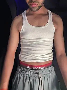 fitboy xxx online show from February 17, 2026, 8:04 pm