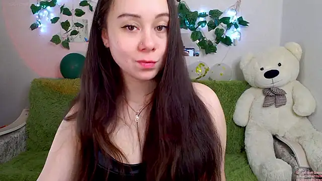 AlinaEleven online show from February 11, 2026, 11:32 pm