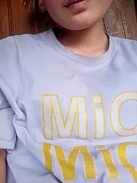 Hilary-123 online show from April 9, 2026, 11:04 am