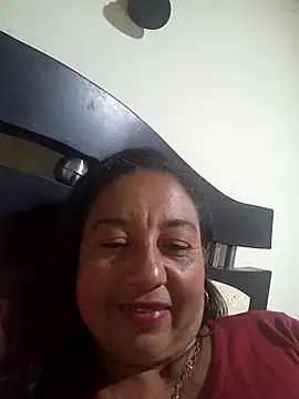 Snapshot of _LuisaFernanda_ chatting on December 4, 2025, 4:44 am LuisaFernanda online show from December 4, 2025, 4:44 am