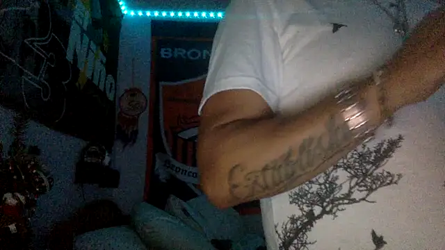 Snapshot of ValuedConcept687 chatting on February 17, 2026, 2:19 am ValuedConcept687 online show from February 17, 2026, 2:19 am