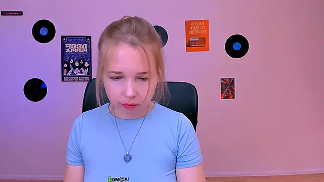 Snapshot of teya_starling chatting on May 18, 2026, 7:25 am teya starling online show from May 18, 2026, 7:25 am
