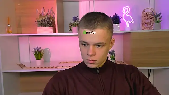 veldi to online show from December 22, 2025, 7:44 pm