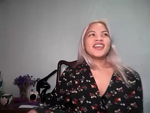 Tina Slick online show from May 29, 2026, 12:36 pm