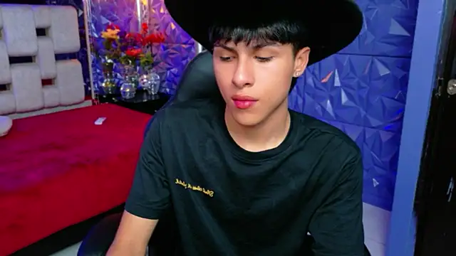 StormLuxX online show from February 26, 2026, 7:46 pm