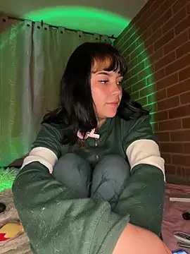 Snapshot of spooky_doll chatting on March 18, 2026, 4:48 am spooky doll online show from March 18, 2026, 4:48 am