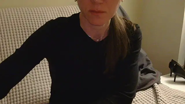 AuroraAG online show from April 13, 2026, 8:36 pm