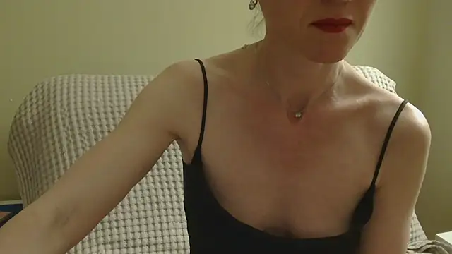 Snapshot of AuroraAG chatting on June 10, 2026, 8:19 pm AuroraAG online show from June 10, 2026, 8:19 pm