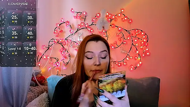 Snapshot of Ungoliant_Kiss chatting on February 15, 2026, 2:03 pm Ungoliant Kiss online show from February 15, 2026, 2:03 pm